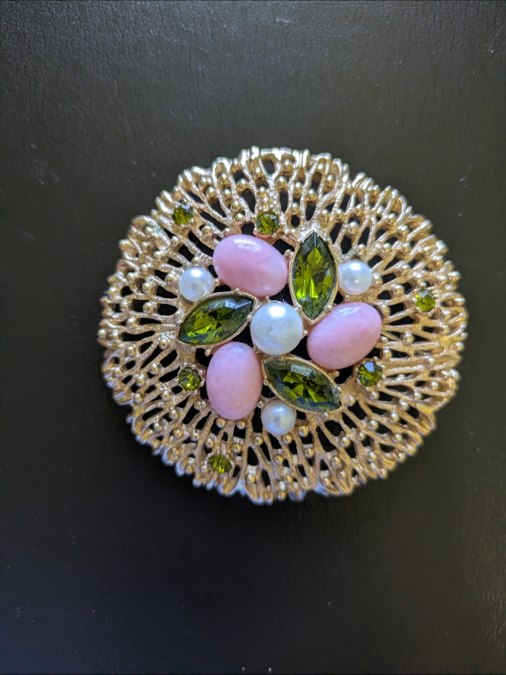 Vintage Sarah Coventry 1970s Fashion Splendor Gold Filigree Brooch